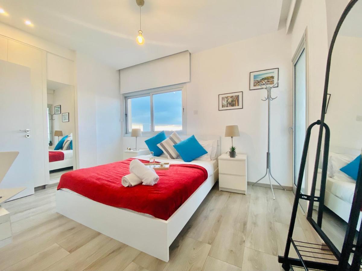 Apartamento Panoramic Seaside Getaway, 2-Br Penthouse Lárnaca Exterior foto